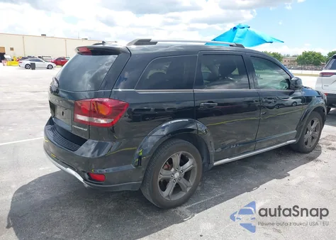 2015 Dodge Journey Crossroad z USA, uszkodzony, nr VIN 3C4PDCGG7FT591835